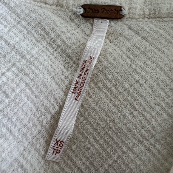 Free People Nordic Day Solid Top 100% Cotton Size XS - Picture 10 of 10
